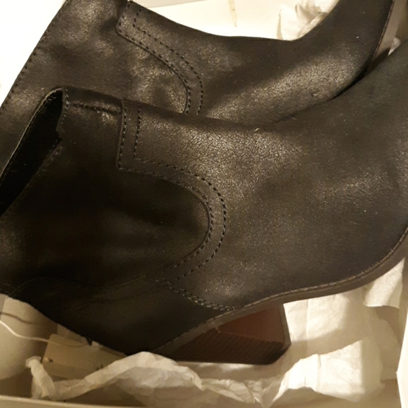 NWT Women's black "Kodi" Vegan Bootie Heel Boot 10 - Picture 4 of 8
